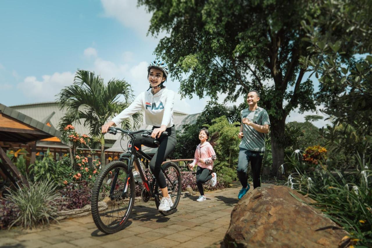 The Wujil Resort & Conventions Semarang Exterior foto