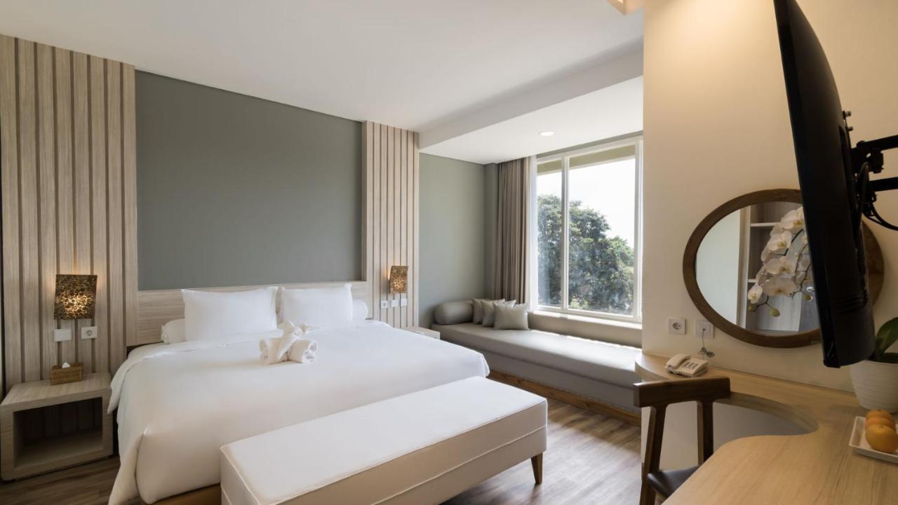 The Wujil Resort & Conventions Semarang Exterior foto