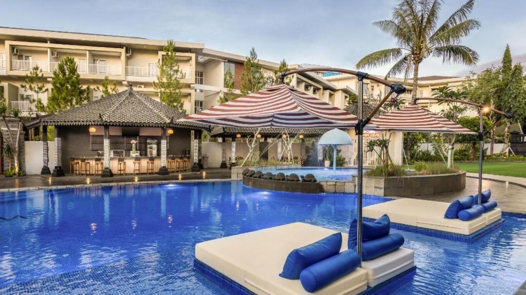 The Wujil Resort & Conventions Semarang Exterior foto
